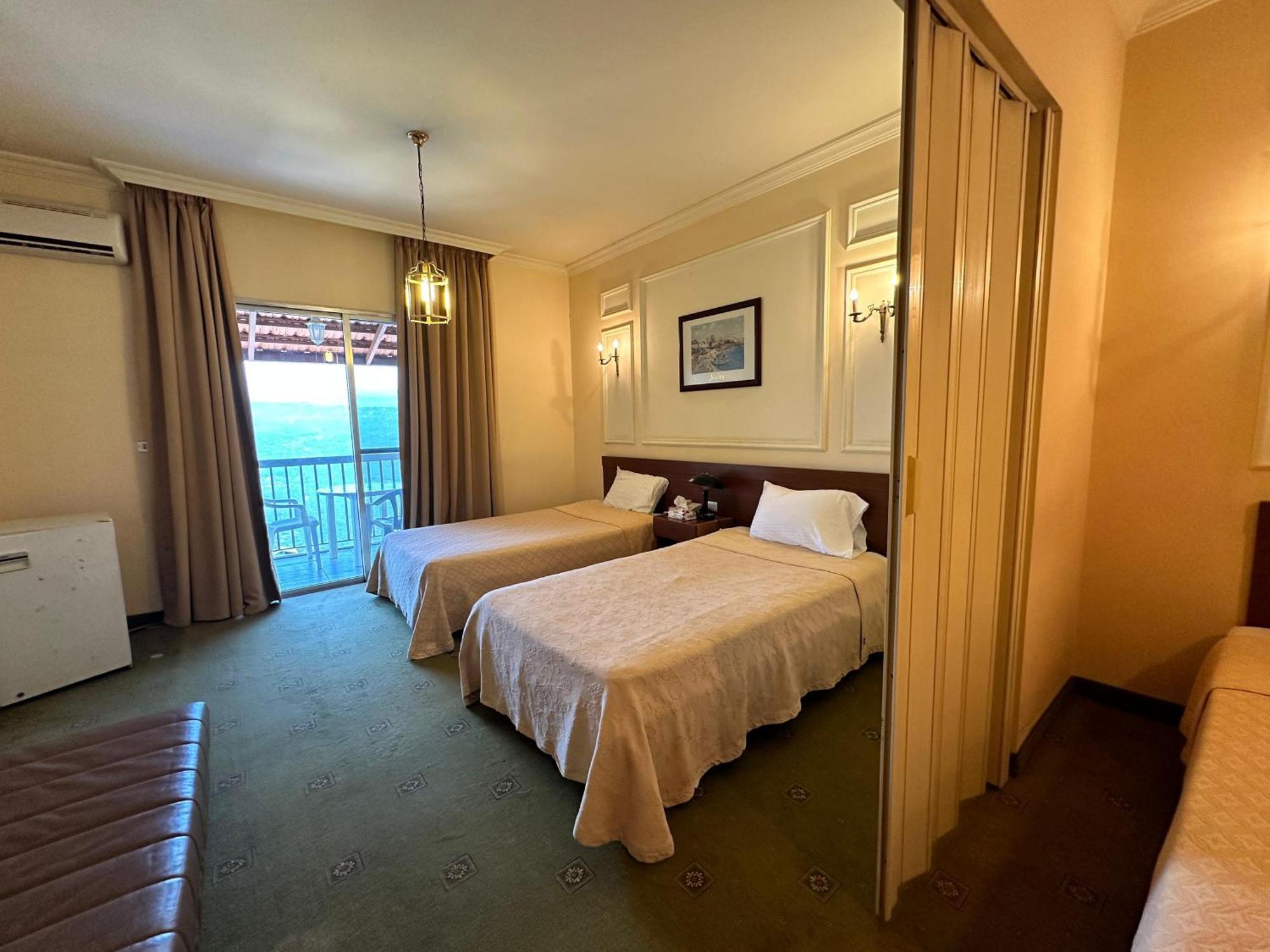 Hotel Le Crillon Brummana Exterior foto